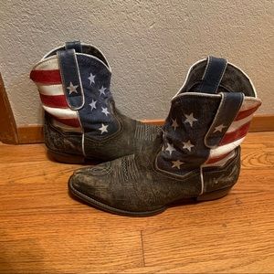 Roper flag boots EUC